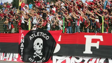 “Fechar o portal?” Torcida do Athletico brinca com retorno ao palco de pesadelo