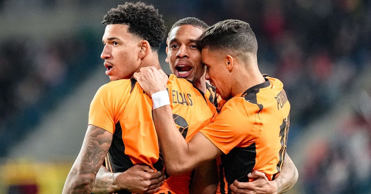 Ex-Athletico faz gol contra e dá assistência em eliminação do Shakhtar na Europa
