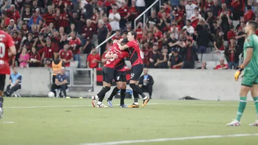 Athletico provocou o discreto olhar da burguesia esportiva