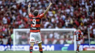 Flamengo supera Bahia, volta a vencer e espanta crise após saída de Sampaoli