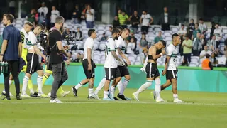 Derrota amarga e injusta afundou mais o Coritiba na Série A