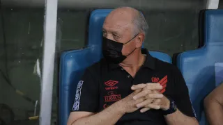 Felipão acerta Athletico no atacado e no varejo