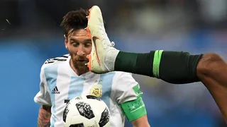 Messi está perdido em uma Argentina tecnicamente muito inferior ao Barça
