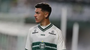 Coritiba empresta zagueiro pouco aproveitado para a Ucrânia