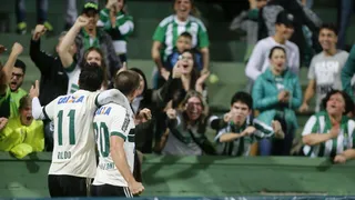Carneiro Neto: Coritiba brilha no Brasileirão; Atlético errou na montagem do elenco