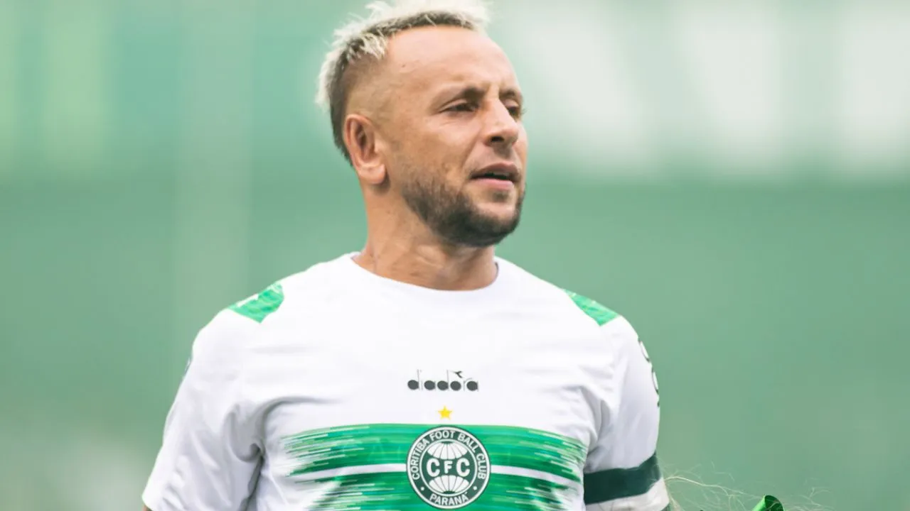 rafinha aposentadoria coritiba flamengo bayern sportv