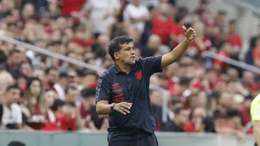 Athletico acumula desfalques contra o Fortaleza: veja a provável escalação