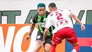 Prestes a assinar contrato, atacante troca o Athletico por outro clube da Série B