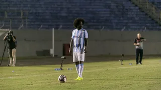 Brusque pede desculpas a Celsinho após polêmica de racismo em SC