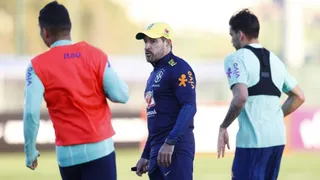 Seleção inicia ciclo sem técnico e com Ancelotti como preferido dos jogadores