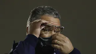 Com Micale pressionado após goleada, Paraná busca se reerguer contra o Guarani