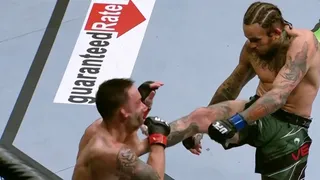 Ex-campeão do UFC toma nocaute “estilo Anderson Silva”; veja o vídeo