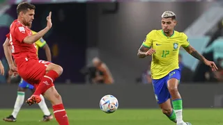 Bruno Guimarães estreia em Copa e recebe elogios em vitória da seleção: “Mudou o jogo”
