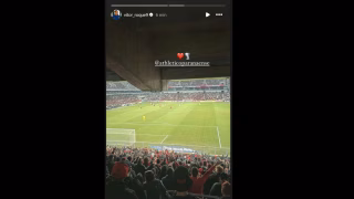 Vitor Roque volta à Ligga Arena e acompanha derrota do Athletico
