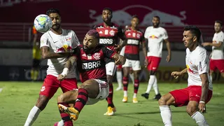 Flamengo empata com Bragantino e perde chance de assumir a liderança provisória
