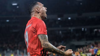 Ainda com o time em formação, Athletico pode tirar proveito do momento