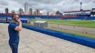 Ex-Barcelona, ídolos na torcida e empresários em ação: Vila Capanema e o Ruralzão em estado puro