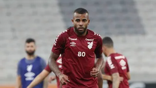 Felipão perde Fernandinho, mas mantém titulares contra o Bragantino; veja o provável time