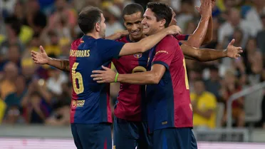 Barça Legends vence o Pelé Pequeno Príncipe na Ligga Arena; veja como foi