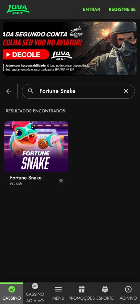 Ícone do jogo Fortune Snake na Luva.Bet, com a cobra segurando um microfone em um fundo preto