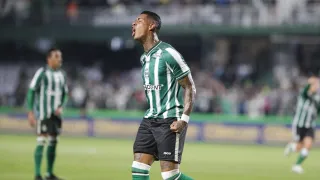 Zago comenta sobre situação de Alef Manga no Coritiba