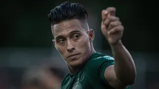 Volante é convocado para seleção e desfalca Coritiba; jogador pode deixar o clube