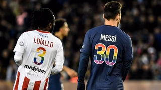 Jogadores do Toulouse se recusam a usar camisa contra a homofobia; jogo tem ameaça de bomba