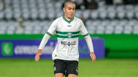 Coritiba renova com promessa que já ‘superou’ Alex e Keirrison