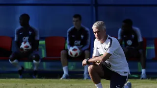 Cheio de dúvidas, Deschamps convocará a atual campeã França para Copa do Mundo