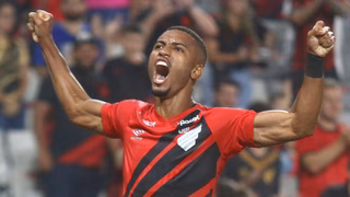 Paranaense: Saiba como assistir aos jogos de Athletico e Coritiba nas quartas de final