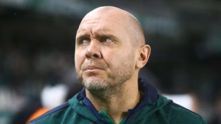 Mozart define o “melhor jogo” do Coritiba e traça nova estratégia