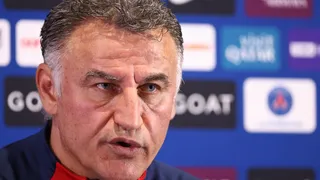 “Estou em choque”, diz técnico do PSG após acusações de racismo e xenofobia