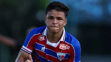 Athletico acerta contratação de atacante ex-Fortaleza