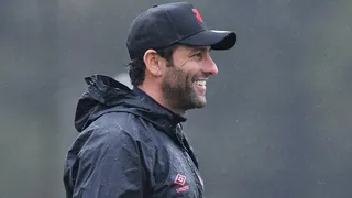 Alberto comanda primeiro treino no Athletico e aguarda BID para estreia