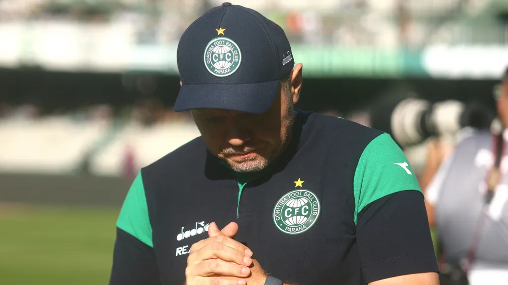 Mozart, técnico do Coritiba