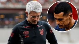 Falha de Santos abala Athletico e Odair deixa titularidade em aberto