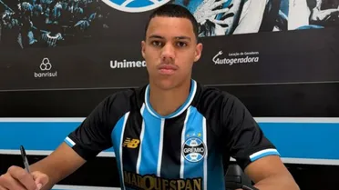 Titular na Série D, promessa de 16 anos de time paranaense fecha com o Grêmio