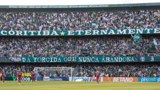 Torcida do Coritiba dá resposta em pior campanha da história