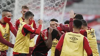 Athletico líder surpreende a todos; Coxa e Operário vencem; Paraná desconfortável