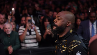 Agora vai? Aposentado, Jon Jones se anima para encarar Tom Aspinall no UFC