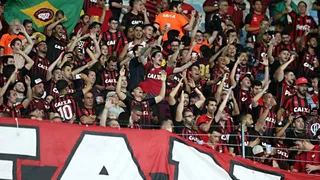 Com ‘torcida humana’, torcedores do Atlético não teriam ‘copado’ o Maracanã