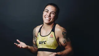 Paranaense Jéssica Bate-Estaca vai disputar cinturão peso-mosca no UFC 261