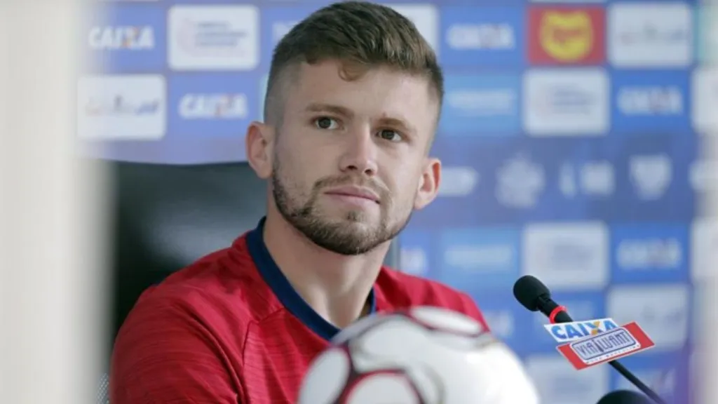 caio-henrique-parana-clube