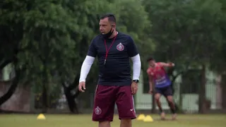 Rival do Coxa, Cascavel CR tem técnico artilheiro e folha salarial 26 vezes menor