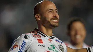 Coritiba joga mal e perde série invicta para o Operário na Série B