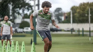 Por valor milionário, Coritiba negocia artilheiro da base com time dos Emirados Árabes
