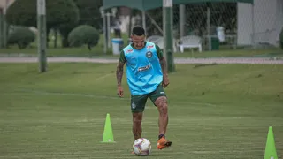 “Negociáveis”, Matheus Galdezani e Neílton estão à disposição de Morínigo no Coritiba
