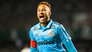 “Ficar em casa”: Neymar responde provocação da torcida do Coritiba após eliminação