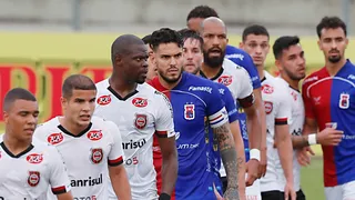 Fabrício cobra Paraná após derrota: “É esquecer o Natal e dar cara a tapa”