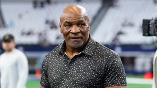 Mike Tyson x Jake Paul: Netflix mostra nádegas de lenda do boxe nos bastidores